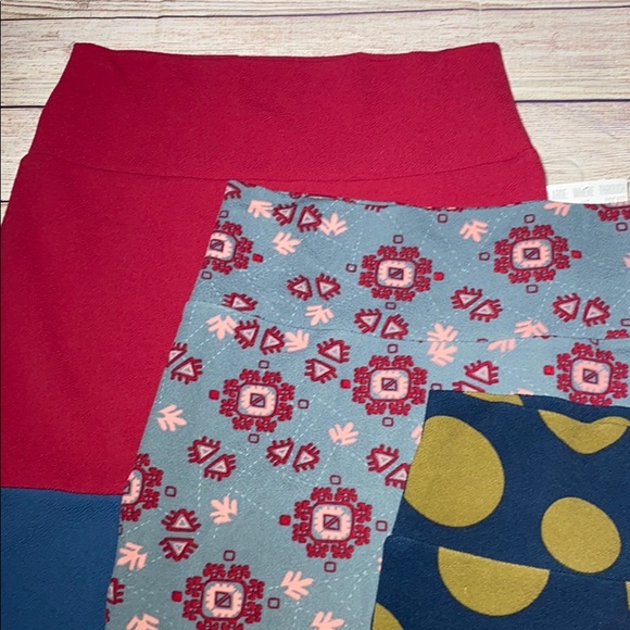 NWT Lularoe S Cassie Bundle - Picture 3 of 11